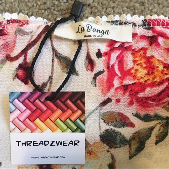 🎉HP🎉Off The Shoulder Floral Top - Picture 5 of 5